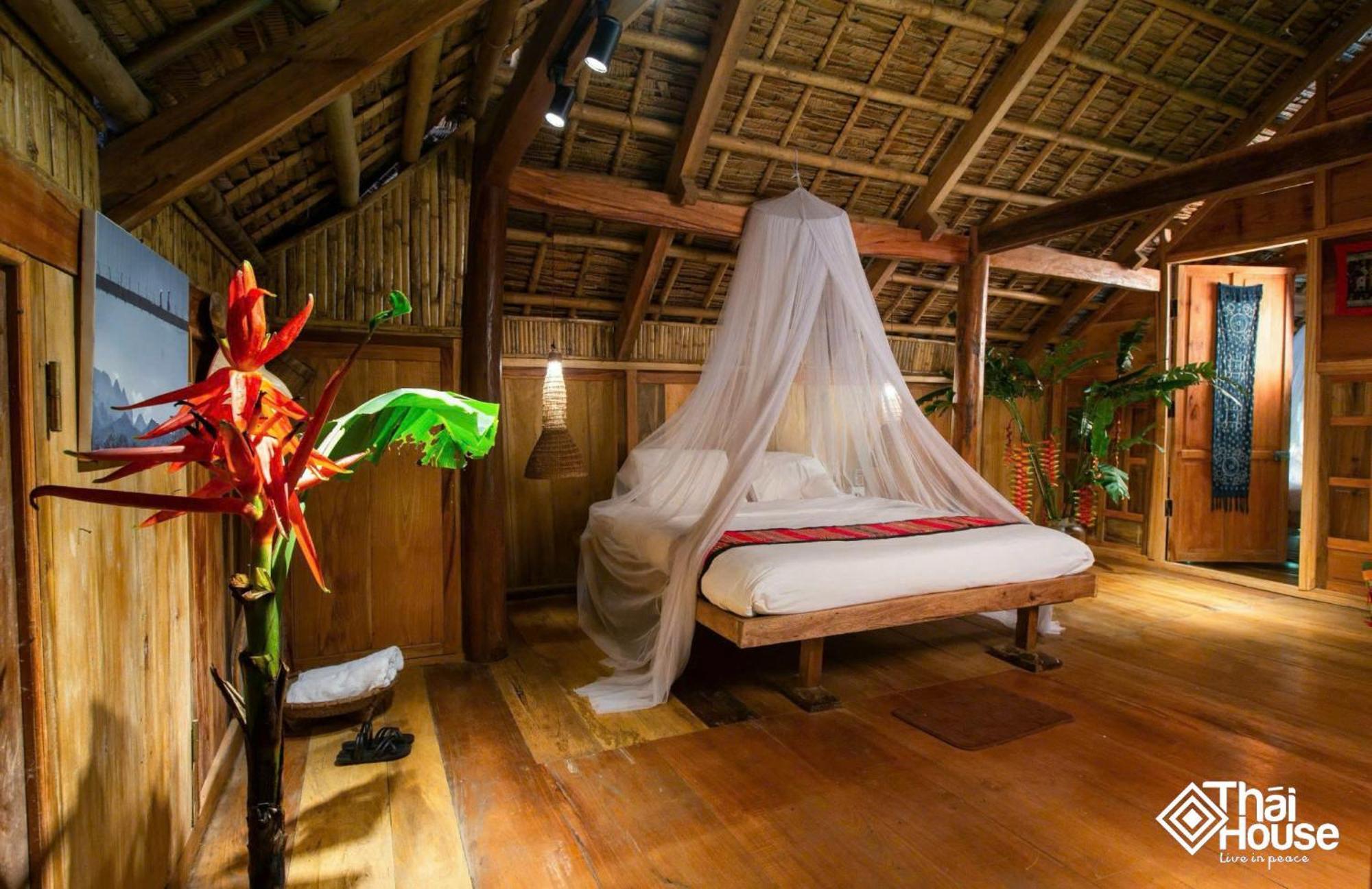 Thai House Pu Luong - Century Old Stilt House With Terrace Views Huong Ba Thuoc Ngoại thất bức ảnh