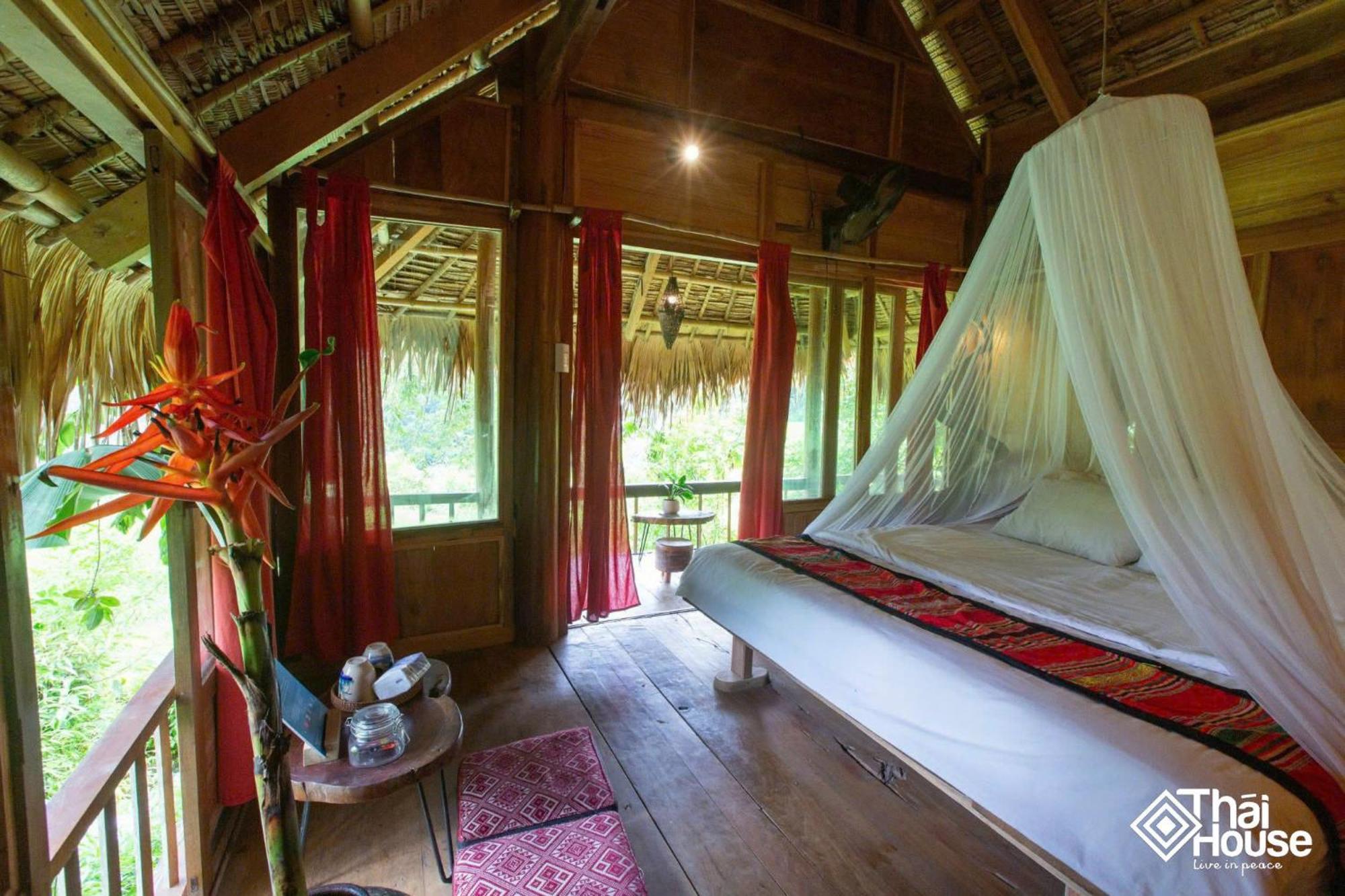 Thai House Pu Luong - Century Old Stilt House With Terrace Views Huong Ba Thuoc Ngoại thất bức ảnh